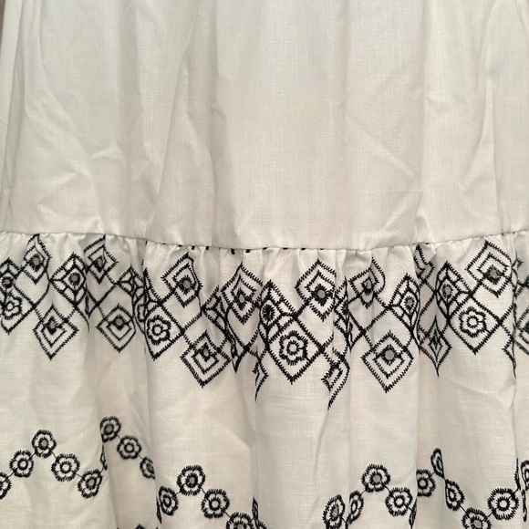 Draper James Geo Embroidered Midi Skirt Womens L Black & White A-Line Smocked - Picture 7 of 16